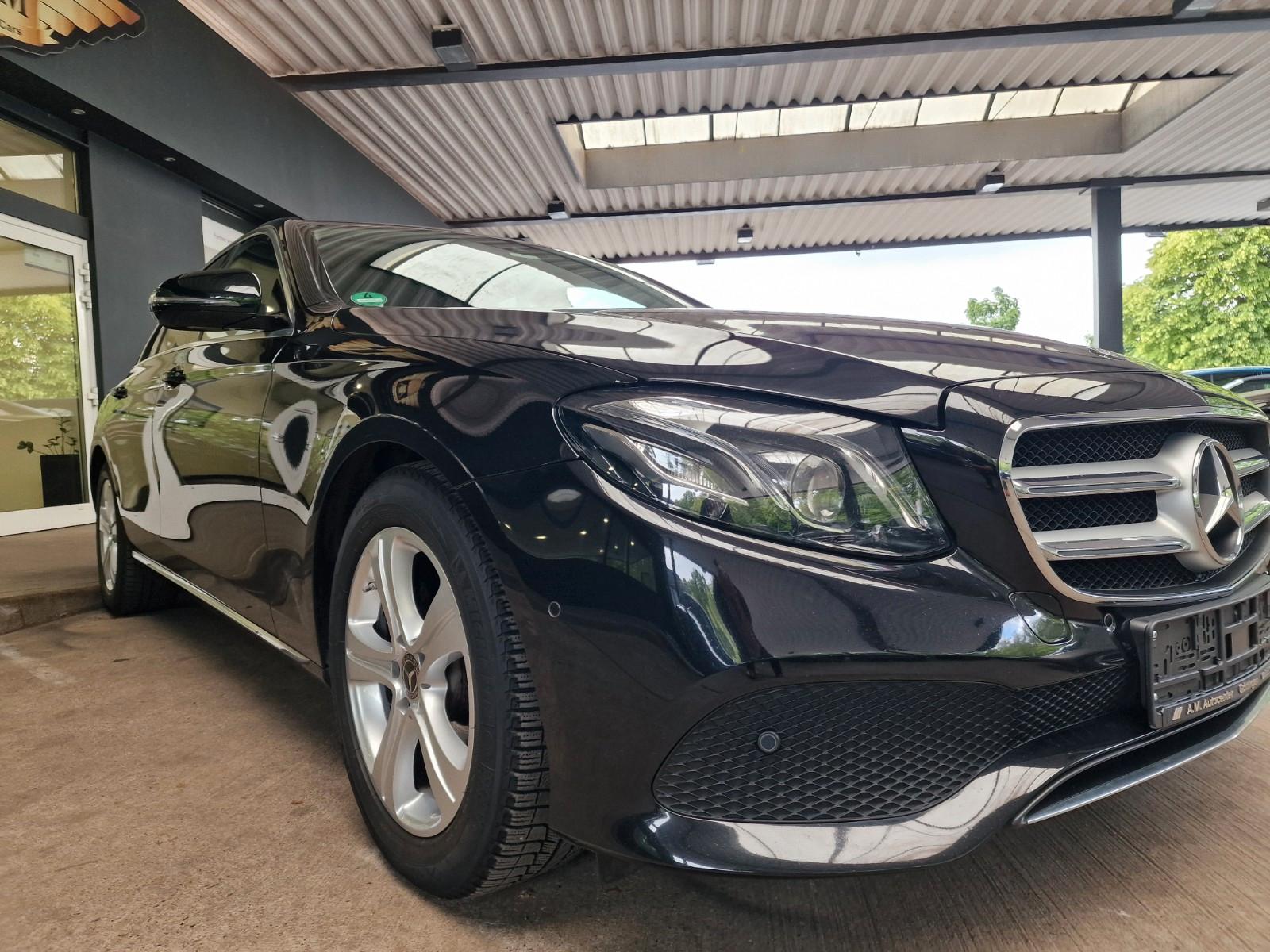 Mercedes-Benz E 220d Lim. AVANTGARDE Teilleder/Kamera/LED
