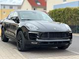 Porsche Macan GTS Panoramadach/ Full Black Edition /SH - Porsche: Black Edition