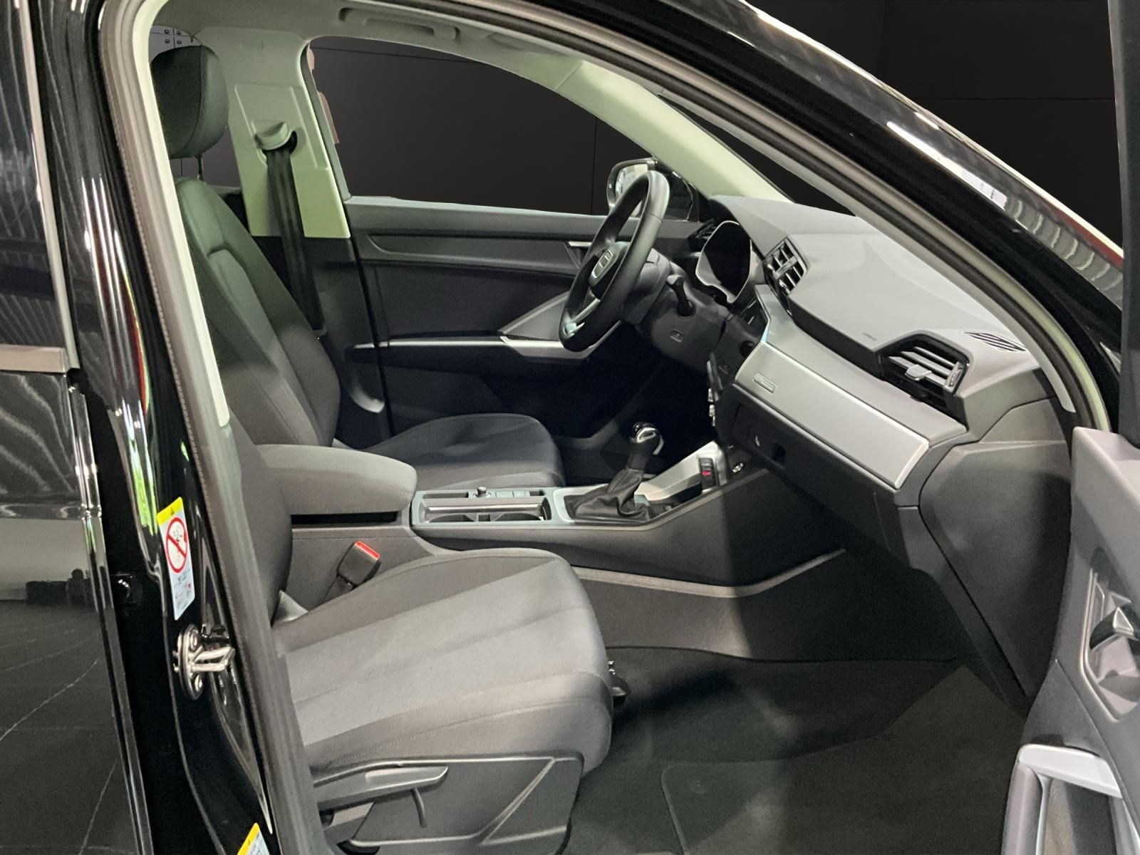 Audi Q3 35 TFSI S line*LED*Pano*DAB*Keyless* foto 17