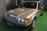 Mercedes-Benz 200 E mit Garantie* - Mercedes-Benz 200 mit Benzin-Antrieb: Schiebedach, Limousine