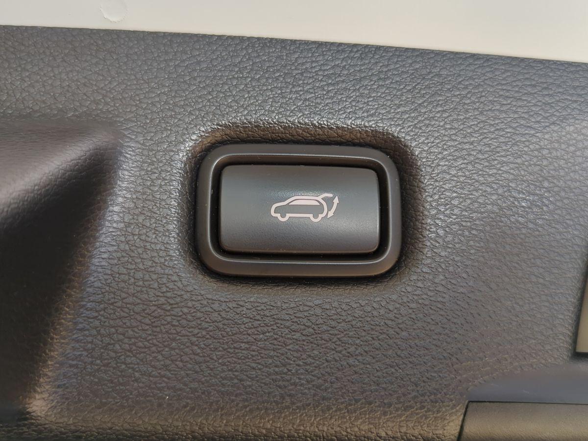 Kia XCEED 1.4T PLATINUM PANO-DACH+LEDER+NAVI+KAMERA+
