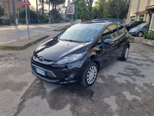 Ford Fiesta 1.4 TDCi 70CV 3 porte Titanium