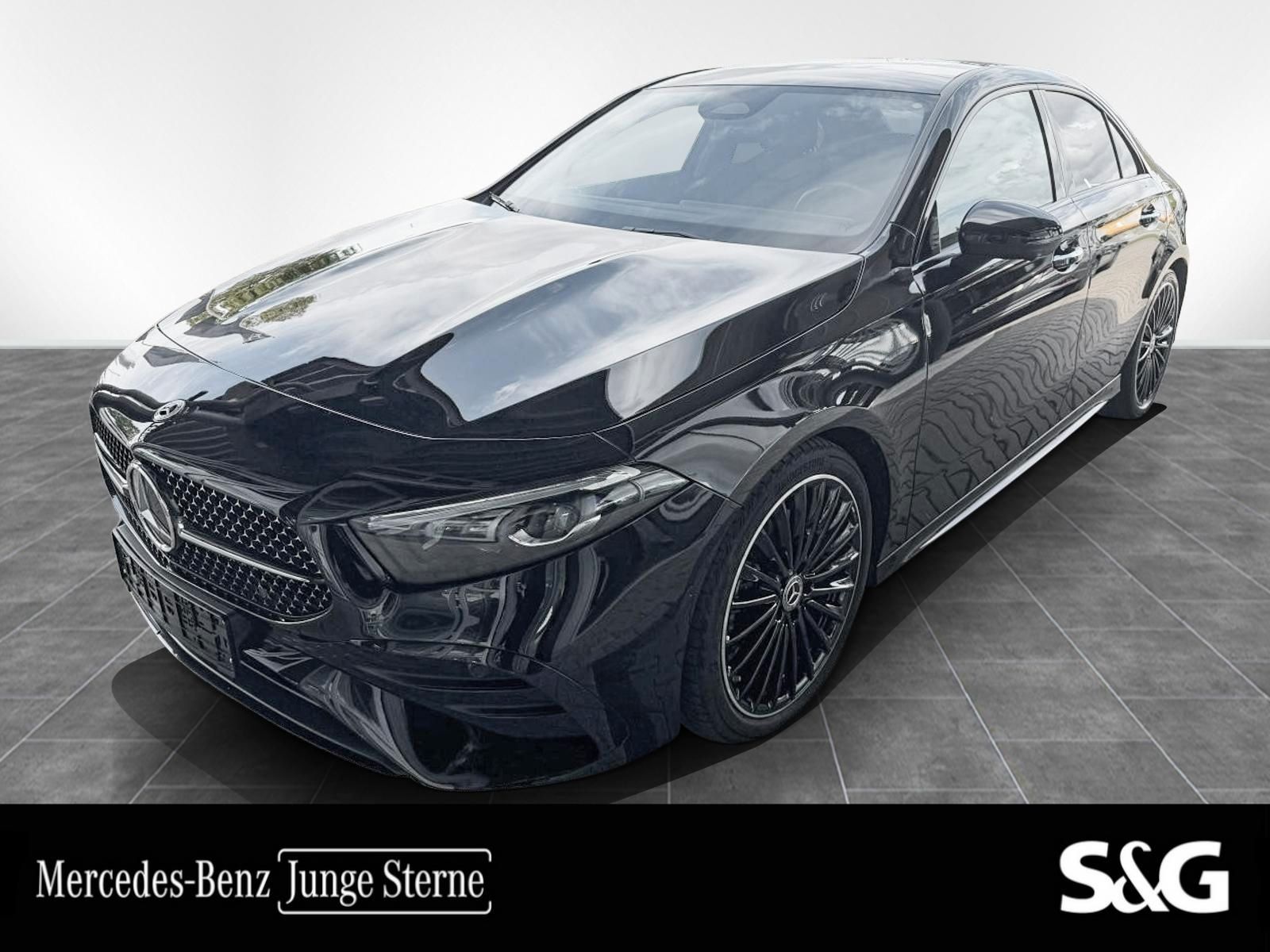 Mercedes-Benz A 220 d AMG Limousine M-LED+Panoschieb+Night+19