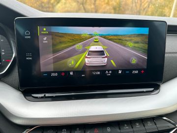 Bild 18 Skoda Octavia Combi 1st Edition*LEDER*MATRIX*StHz*SzHz