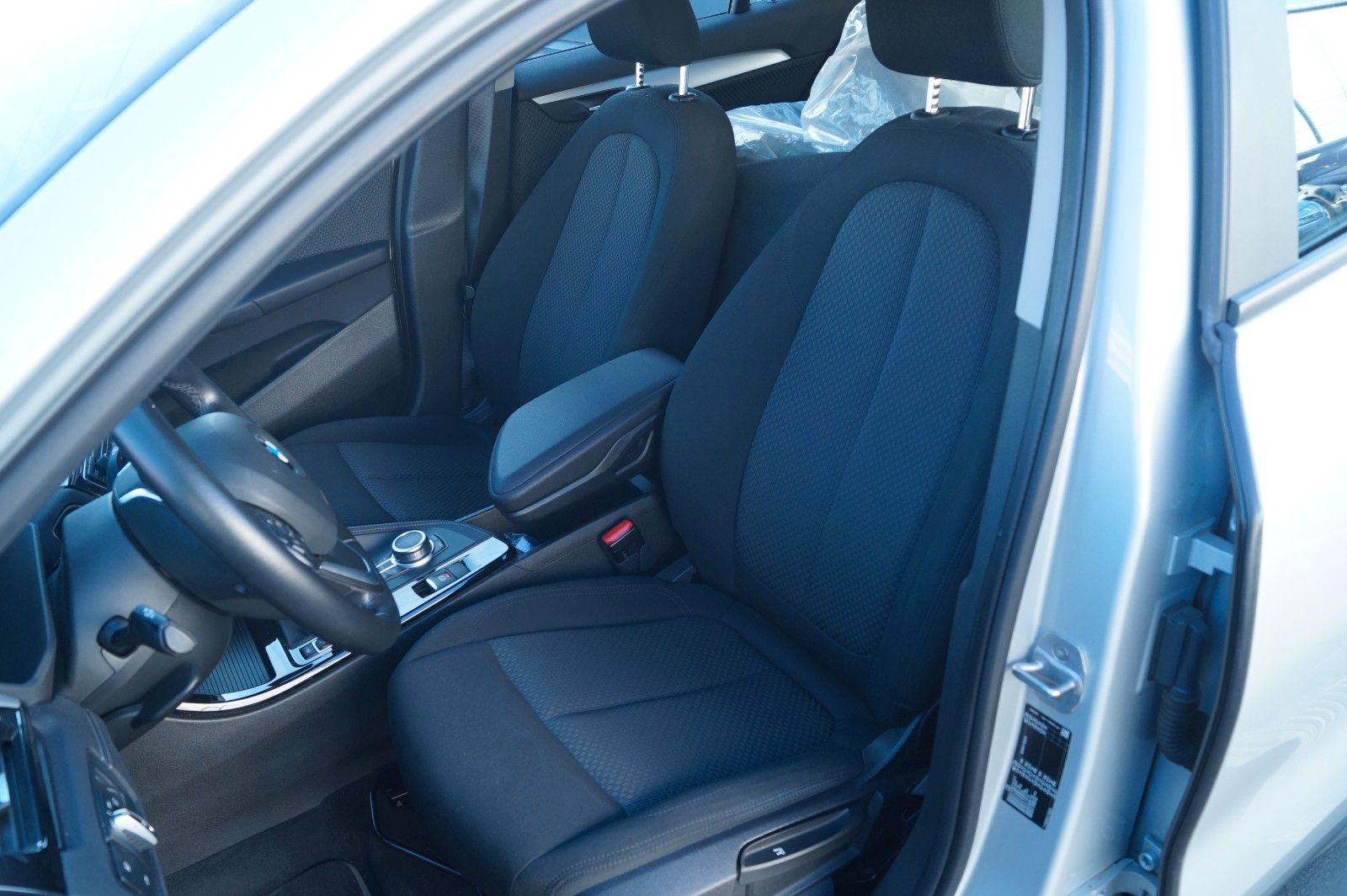 Fahrzeugabbildung BMW X2 sDrive 18 d Advantage