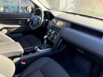 Land-Rover Discovery Sport - 2