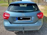 Mercedes-Benz A 200 CDI - AHK - Mercedes-Benz A 200 aus 2013 mit Diesel-Antrieb: Limousine