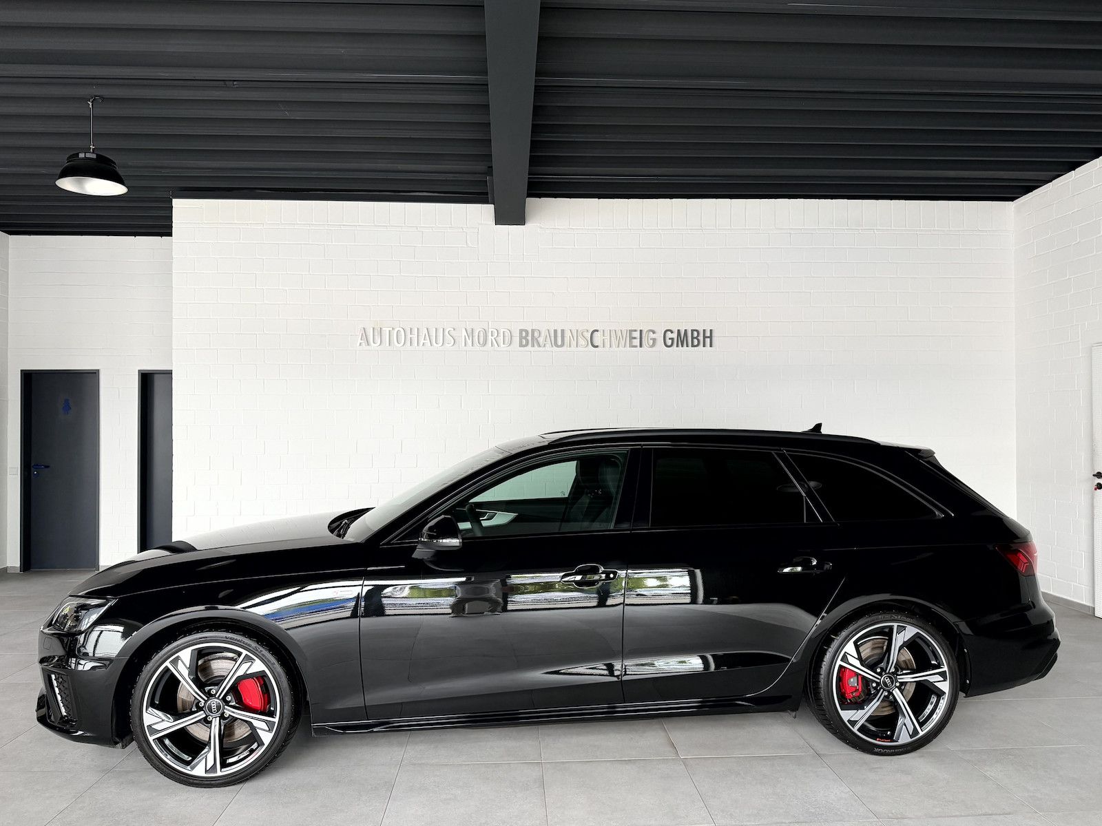 Audi A4 45TFSI S Line Competition Edition Plus Matrix foto 3