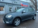 Dacia Sandero II Stepway AHK°AUTOM°KLIMA°NAVI°TEMP°PDC - gebrauchte Dacia Limousine