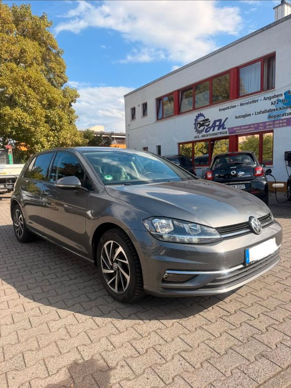 Image of Volkswagen Golf