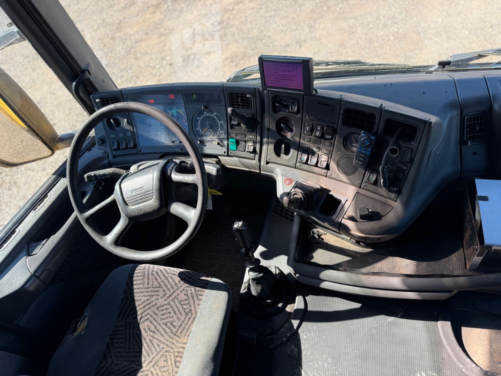 Fahrzeugabbildung Scania 144G 460