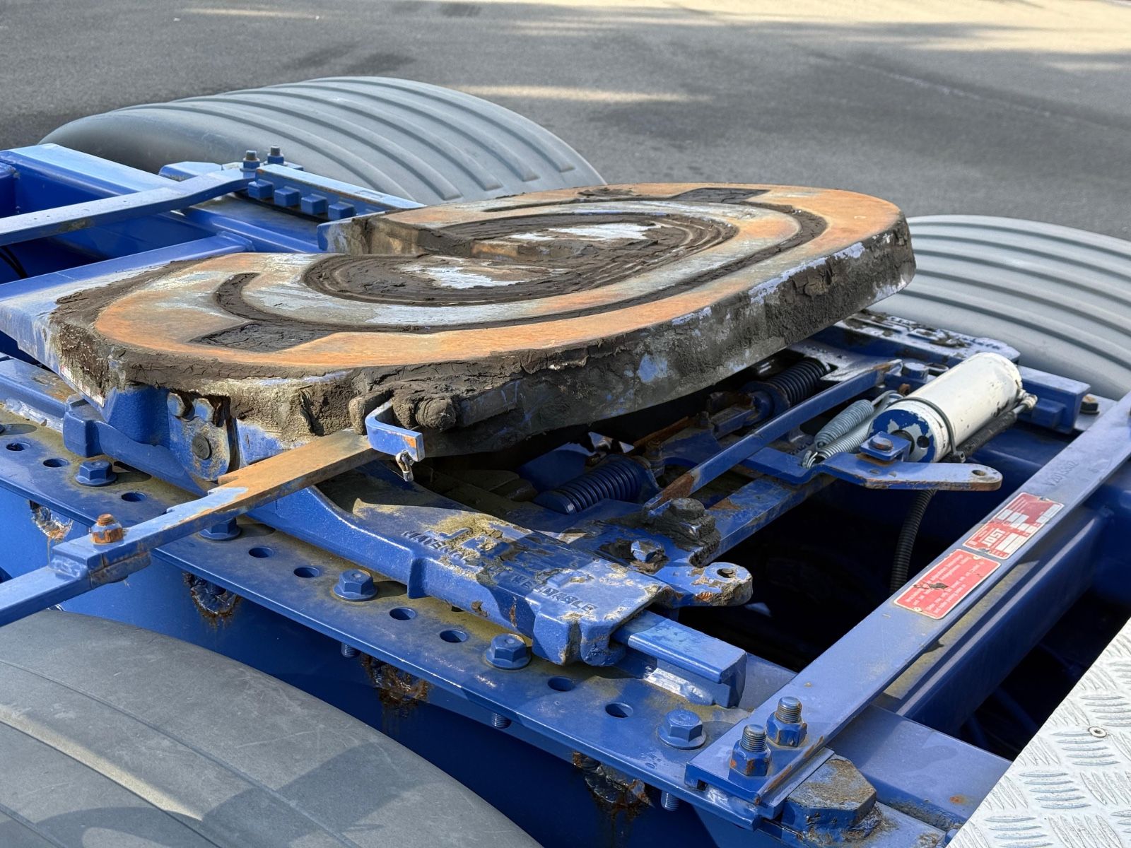 Fahrzeugabbildung Scania R580 V8 HMF 3220-K4 Kran Funk 66 t