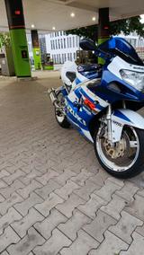 Suzuki Gsx R 750 - SUZUKI 2001 GSX R 750