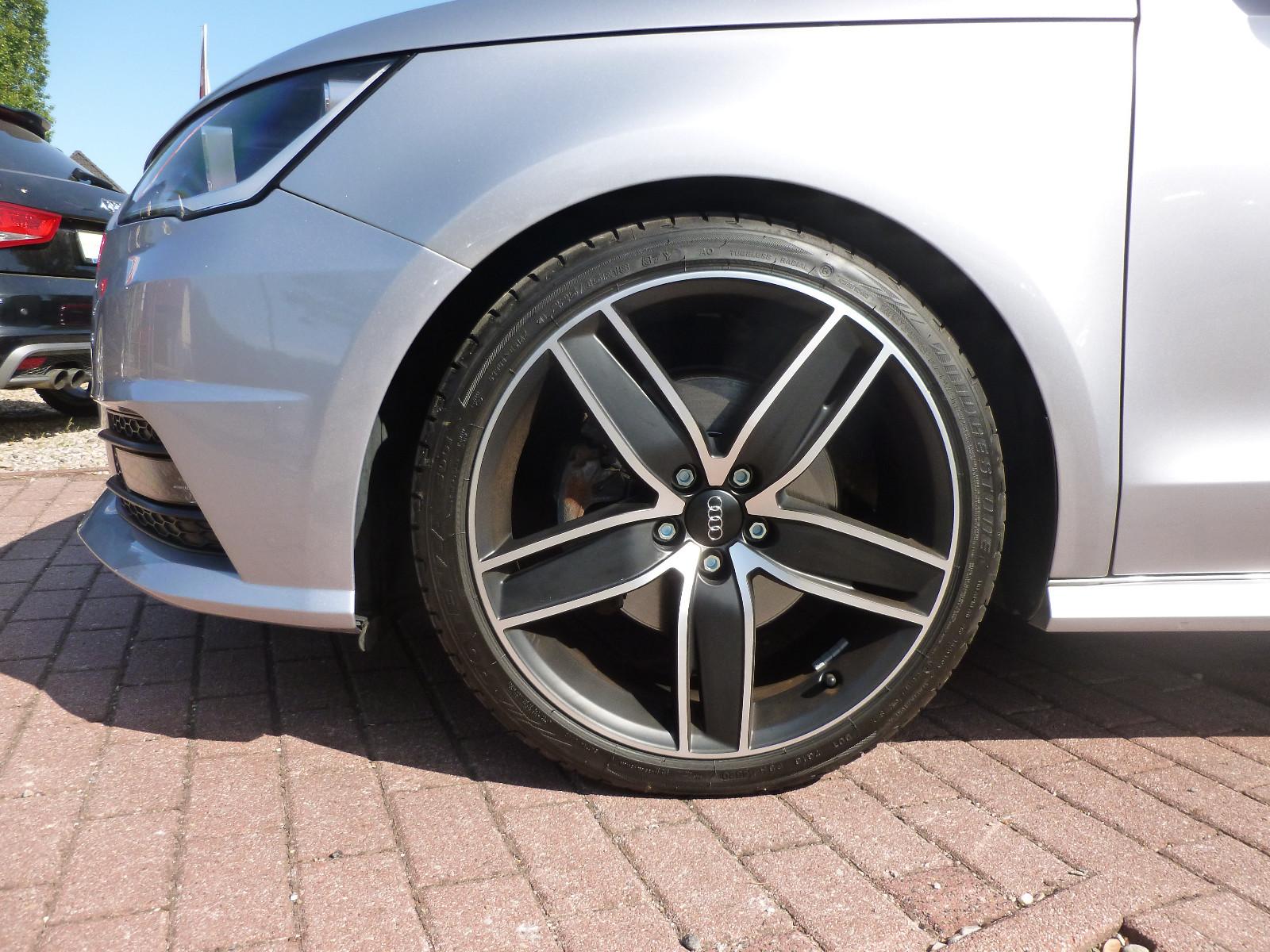 Audi A1 Sportback Sport S-Line Navi/Klima/PDC/BT
