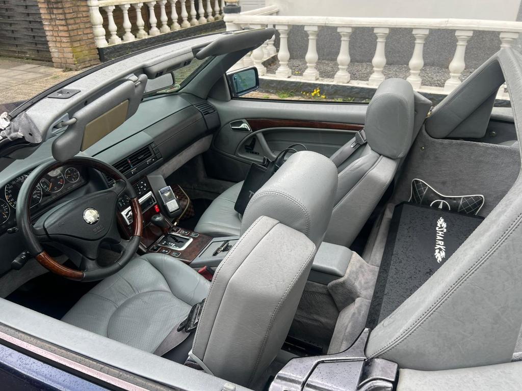 Mercedes-Benz SL 320