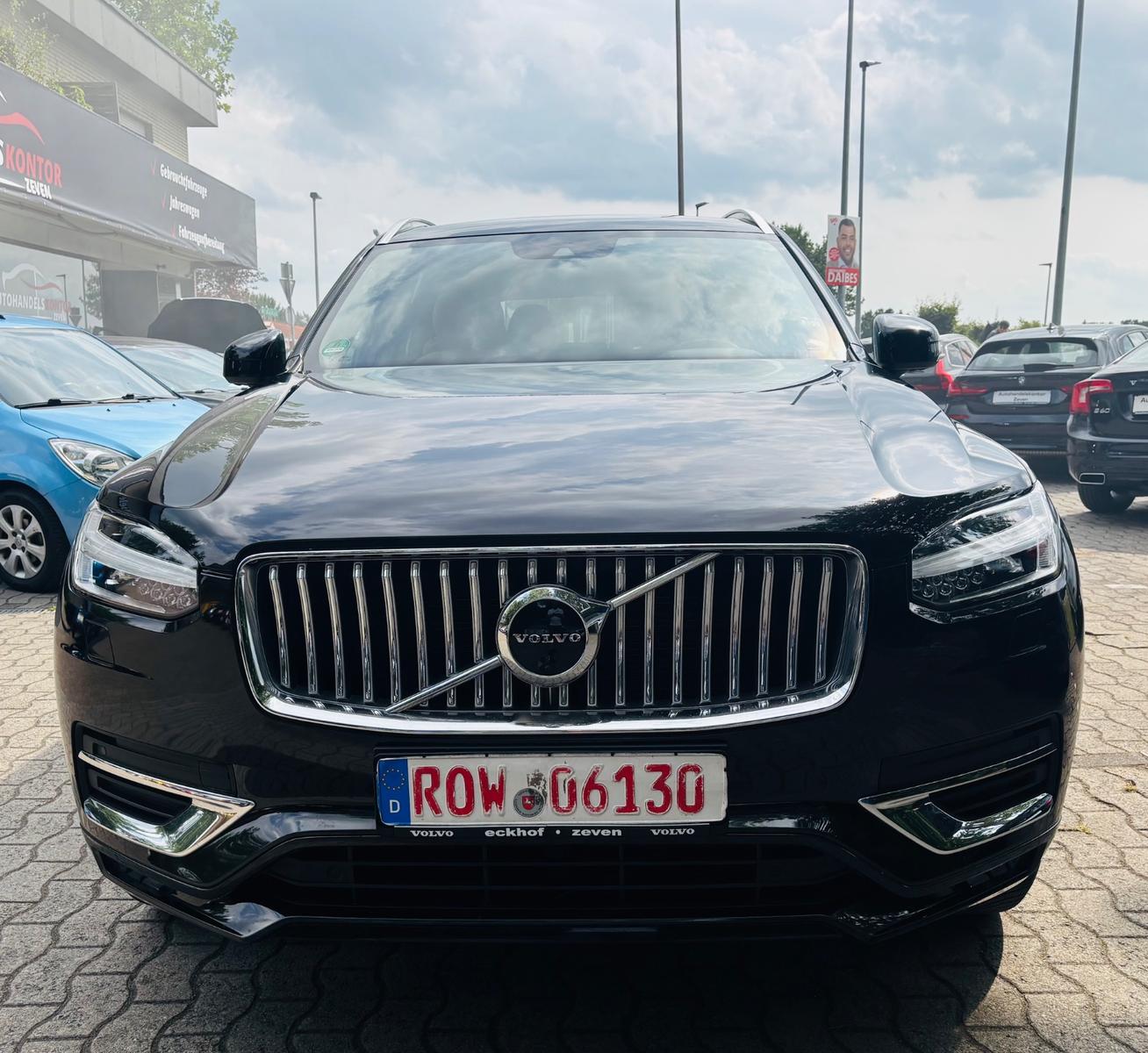 Volvo XC 90 InscriptionAWD/7Sitzer/LED/MilchHybrid