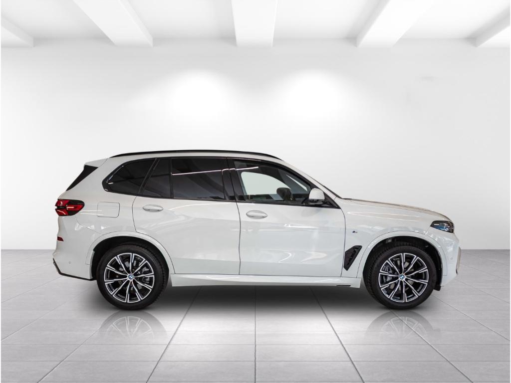 BMW X5 30dMSport+AHK+Navi+LED+RFK+StandHZG+Leder+PDC