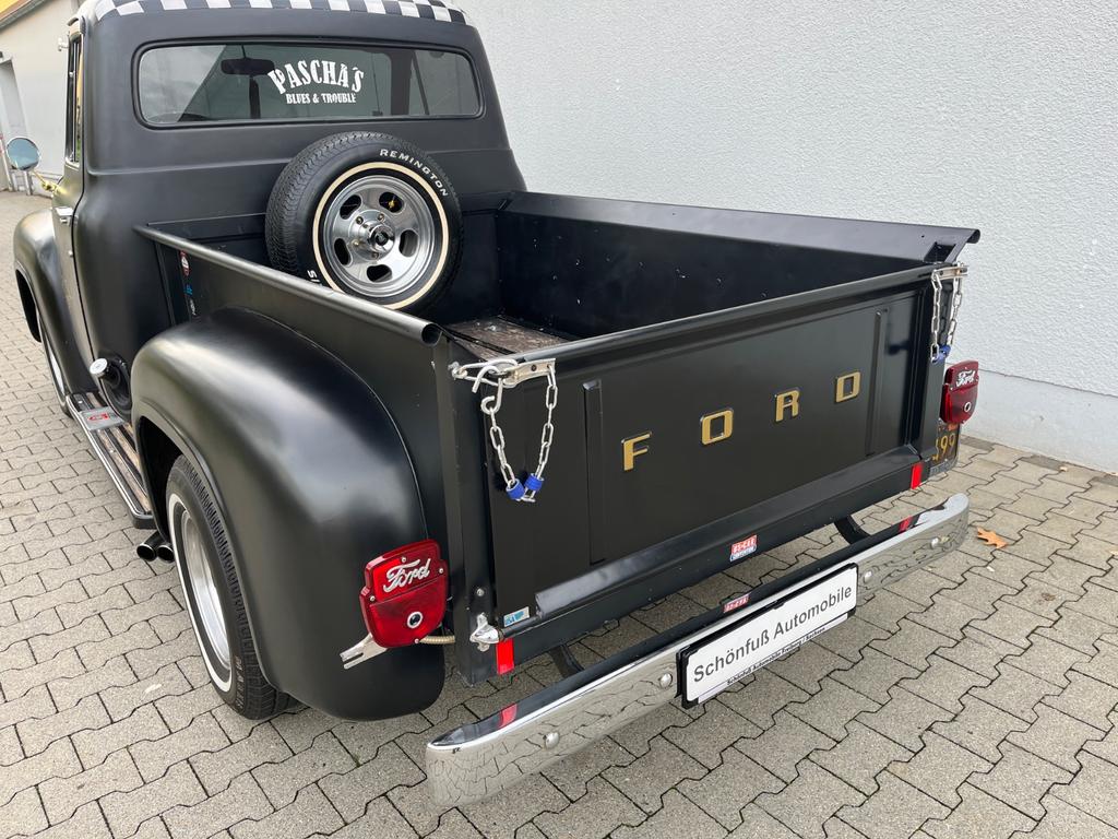 Ford F 100