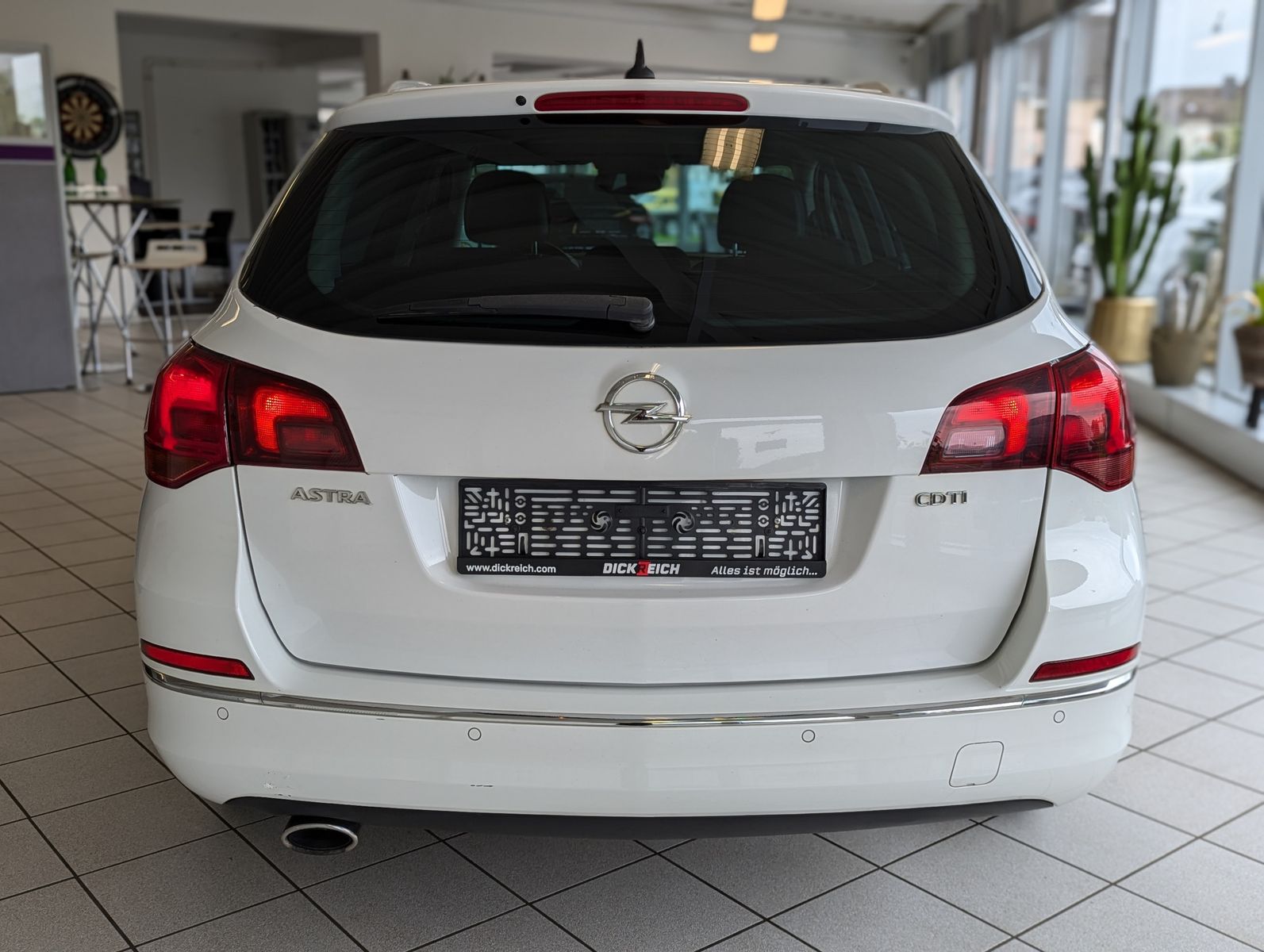 OPEL Astra 2.0 CDTI Innovation Navi Bi-Xenon Tempomat - Image 6