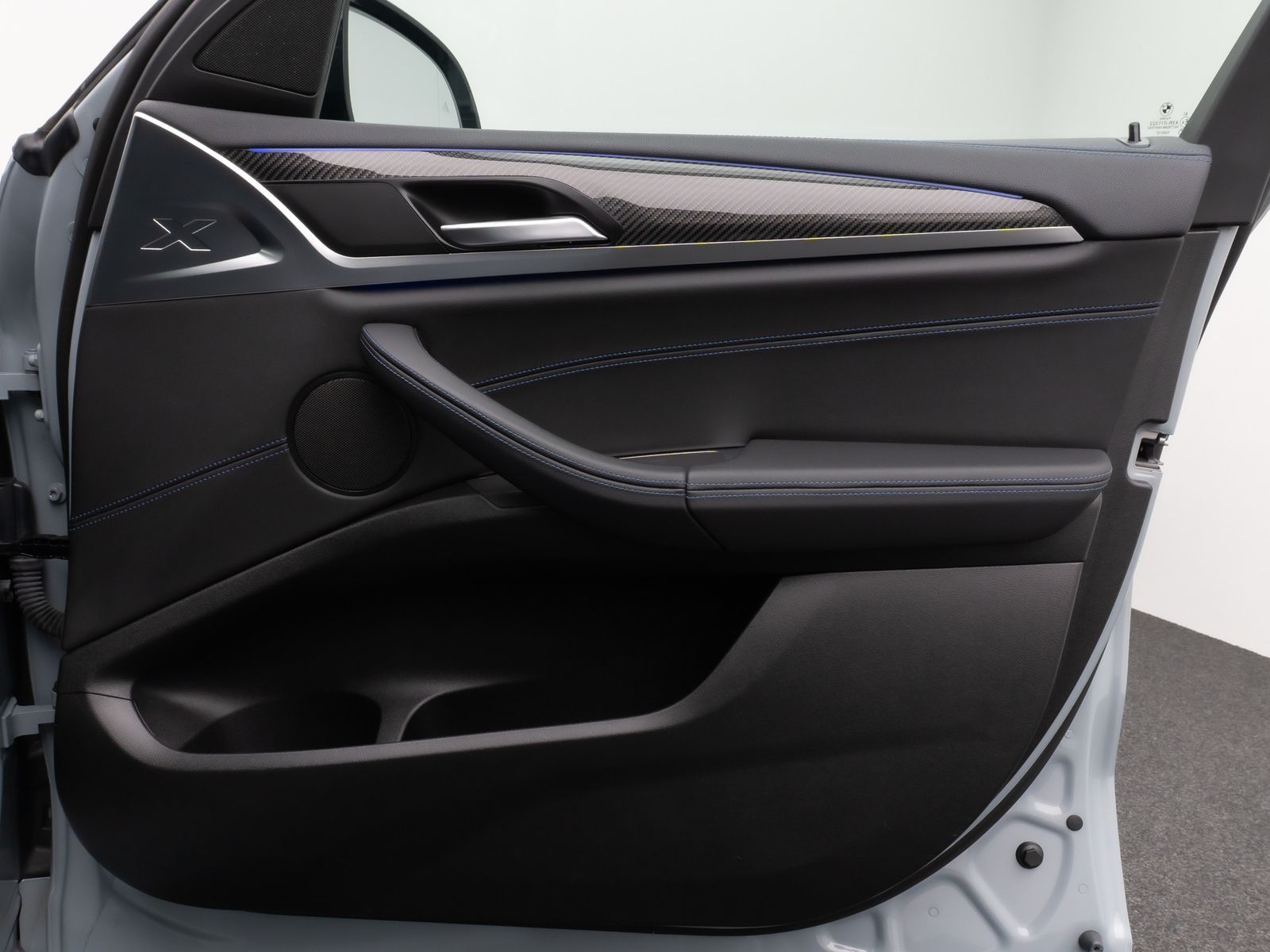 Fahrzeugabbildung BMW X4 xD30d M Sport Laser Panorama 360°HUD DAB HiFi