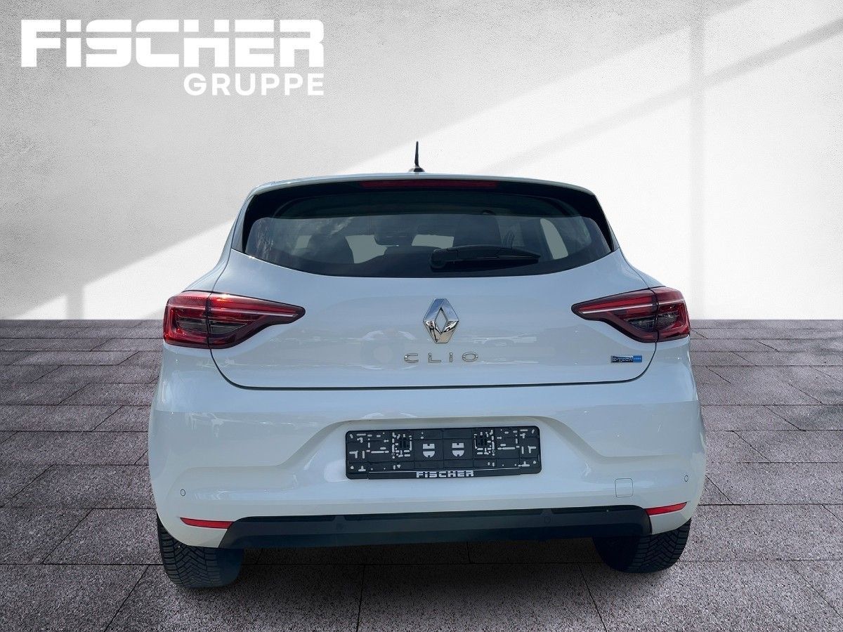 Fahrzeugabbildung Renault Clio EQUILIBRE E-TECH 145 EPH