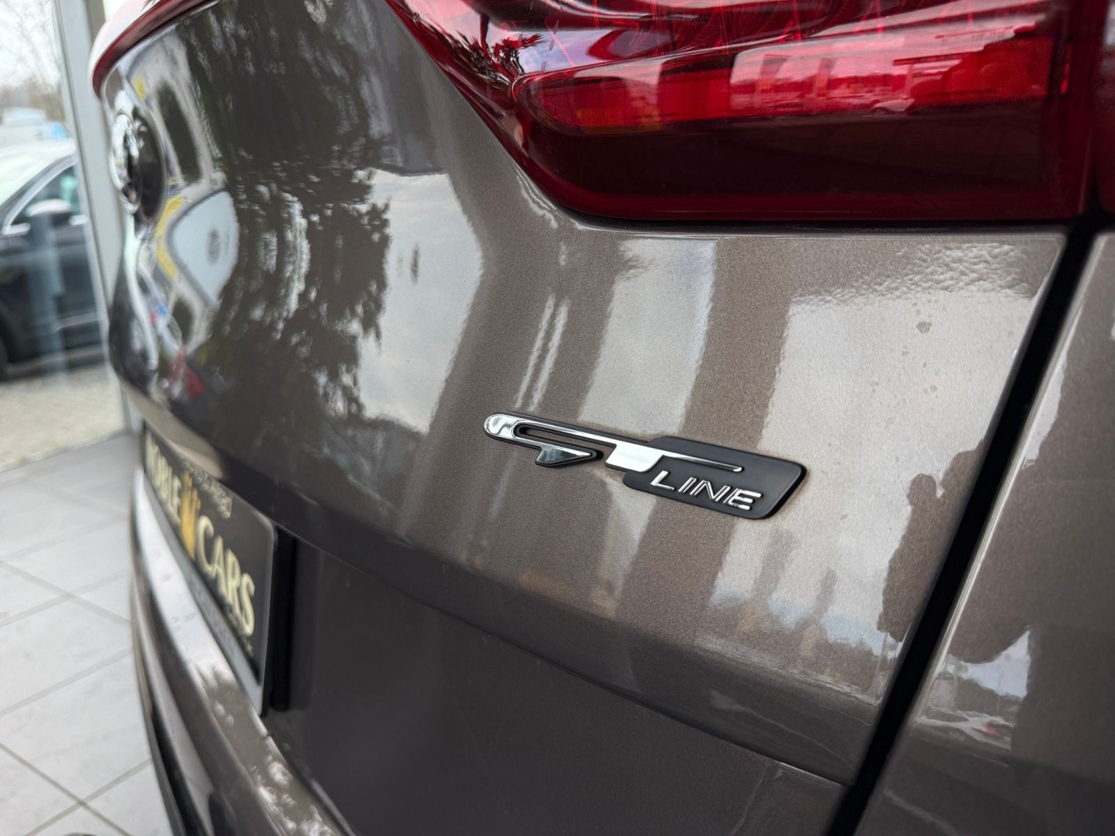 Fahrzeugabbildung Kia Sportage GT-Line 4WD AHK JBL ALU