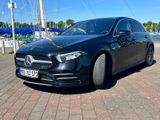 Mercedes-Benz A 220 4MATIC DCT -