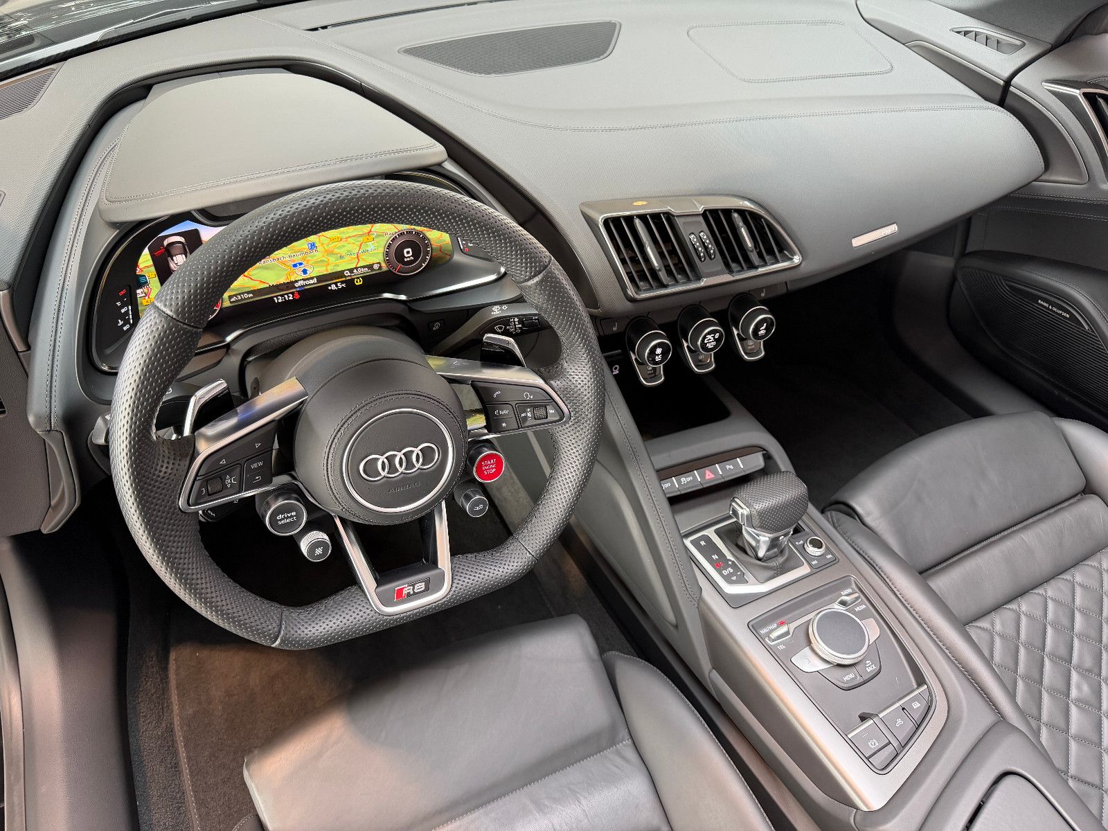 Fahrzeugabbildung Audi R8 Spyder 5.2 FSI RWD performance/BANG&OLUFSEN/