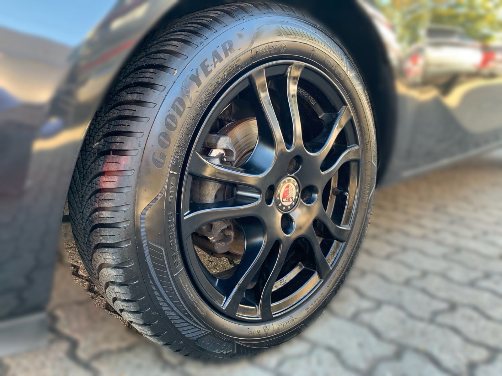 Fahrzeugabbildung Opel Corsa 1.4 Edition Allwetter