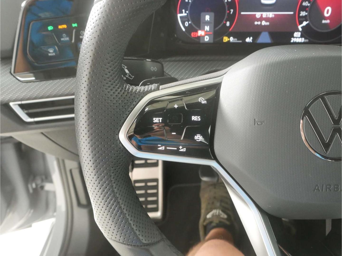 Volkswagen Golf 2.0 TSI 4Motion R-Line DSG LED/App-Connect, миниатюра 11