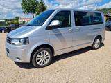 Volkswagen T5 Transporter Bus Multivan Highline 4Motion