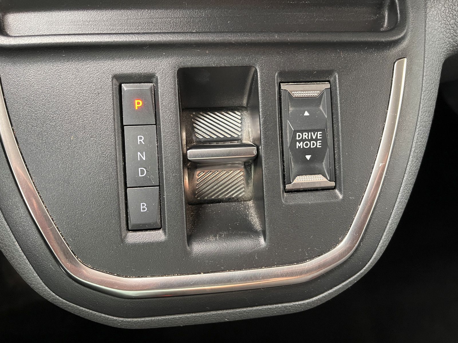 Fahrzeugabbildung Opel Vivaro Kasten -e Edition M