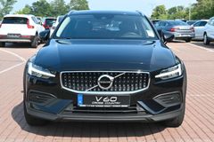 Fahrzeugabbildung Volvo V60 Cross Country D4 AWD Autom Pro*FSHZG*ACC*AHK