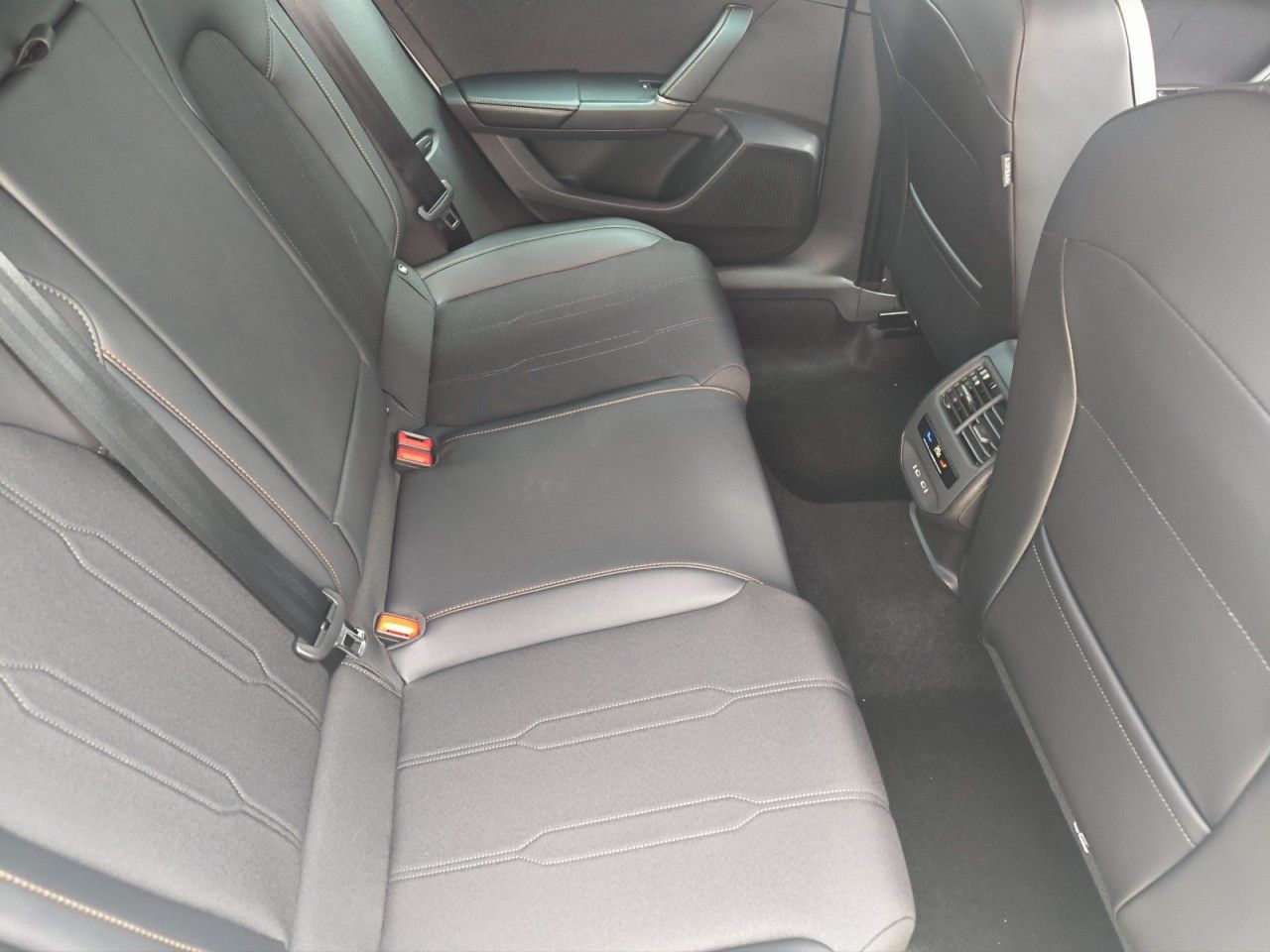 Fahrzeugabbildung CUPRA Formentor 1.5 e-TSI DSG Anhängerkupplung
