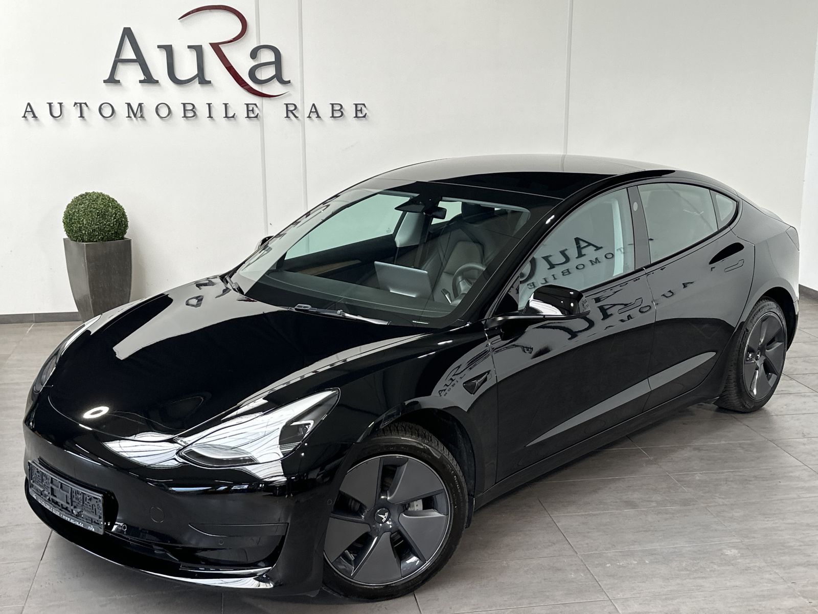 Fahrzeugabbildung Tesla Model 3 RWD NAV+LED+ACC+KAMERA+PANORAMA+1HD+18ZO