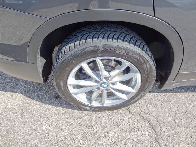 Fahrzeugabbildung BMW X1 sDrive 18 i Advantage/1.Hd/Pano/AHK/Kam/Navi/