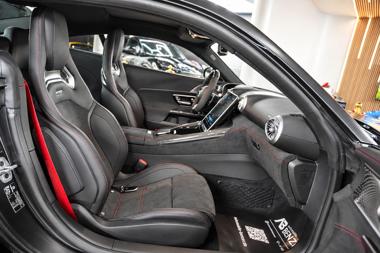 Fahrzeugabbildung Mercedes-Benz AMG GT 63 4Matic *AeroKit*Keramik*SchalenSitze*