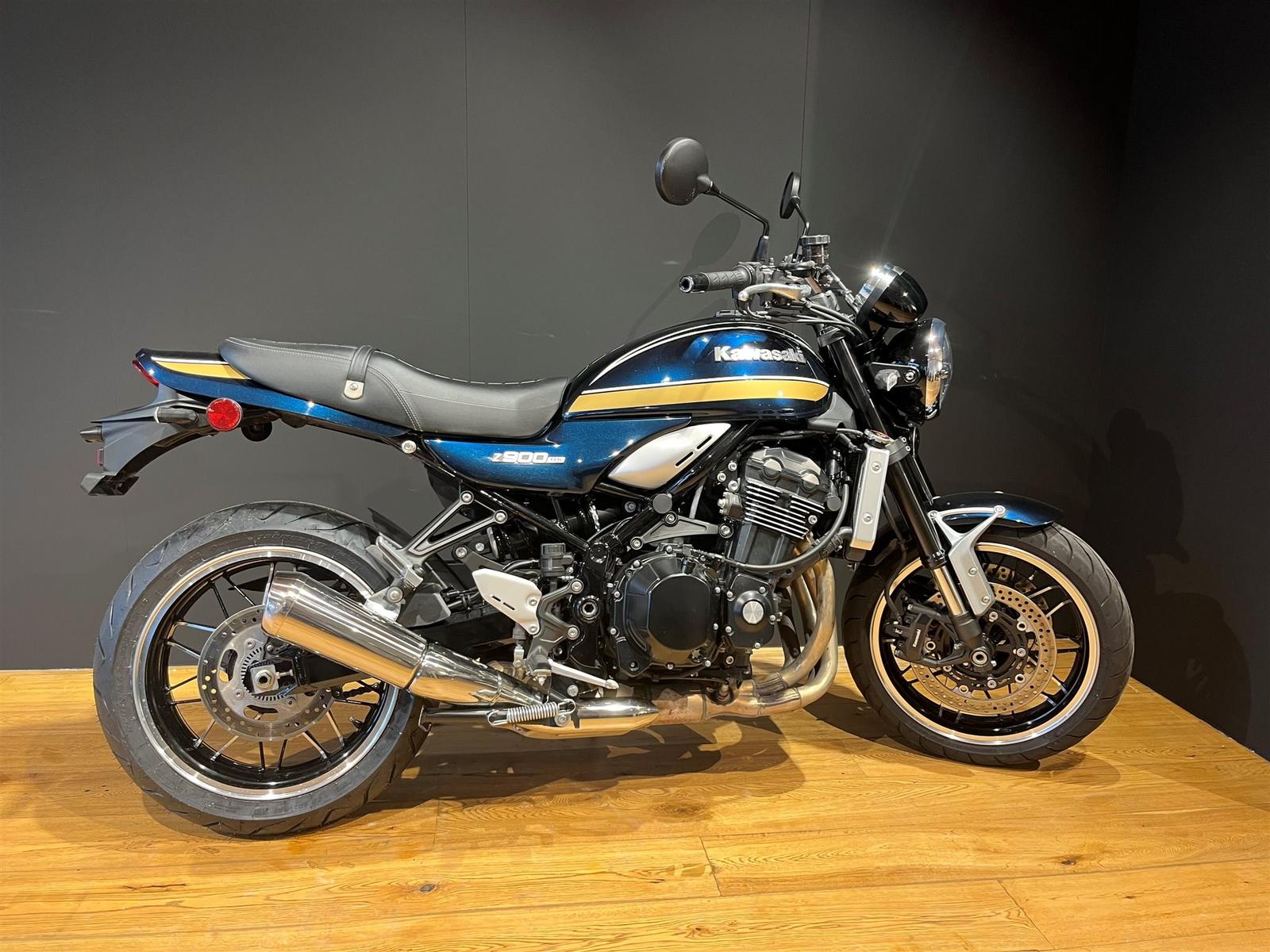Kawasaki Z900 RS Reifen / Service / HU neu /