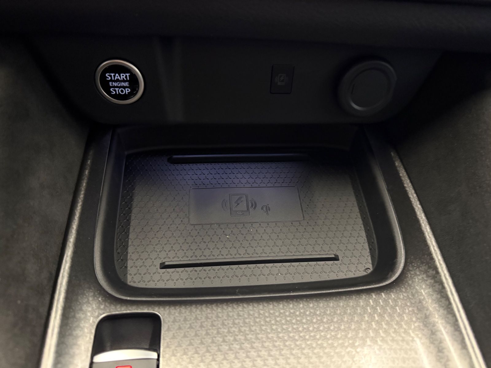 Fahrzeugabbildung Nissan Qashqai N-Design e-Power Komfort Paket Plus