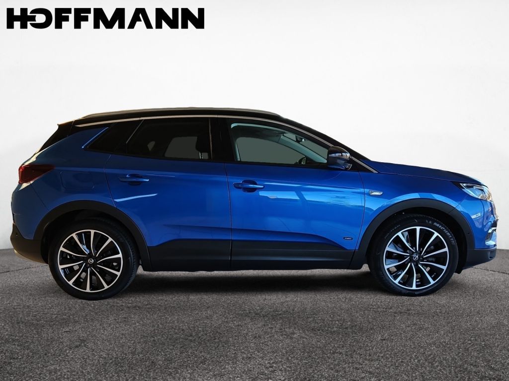Fahrzeugabbildung Opel Grandland X Plug-in-Hybrid 1.6 DI 224 PS Ultimat