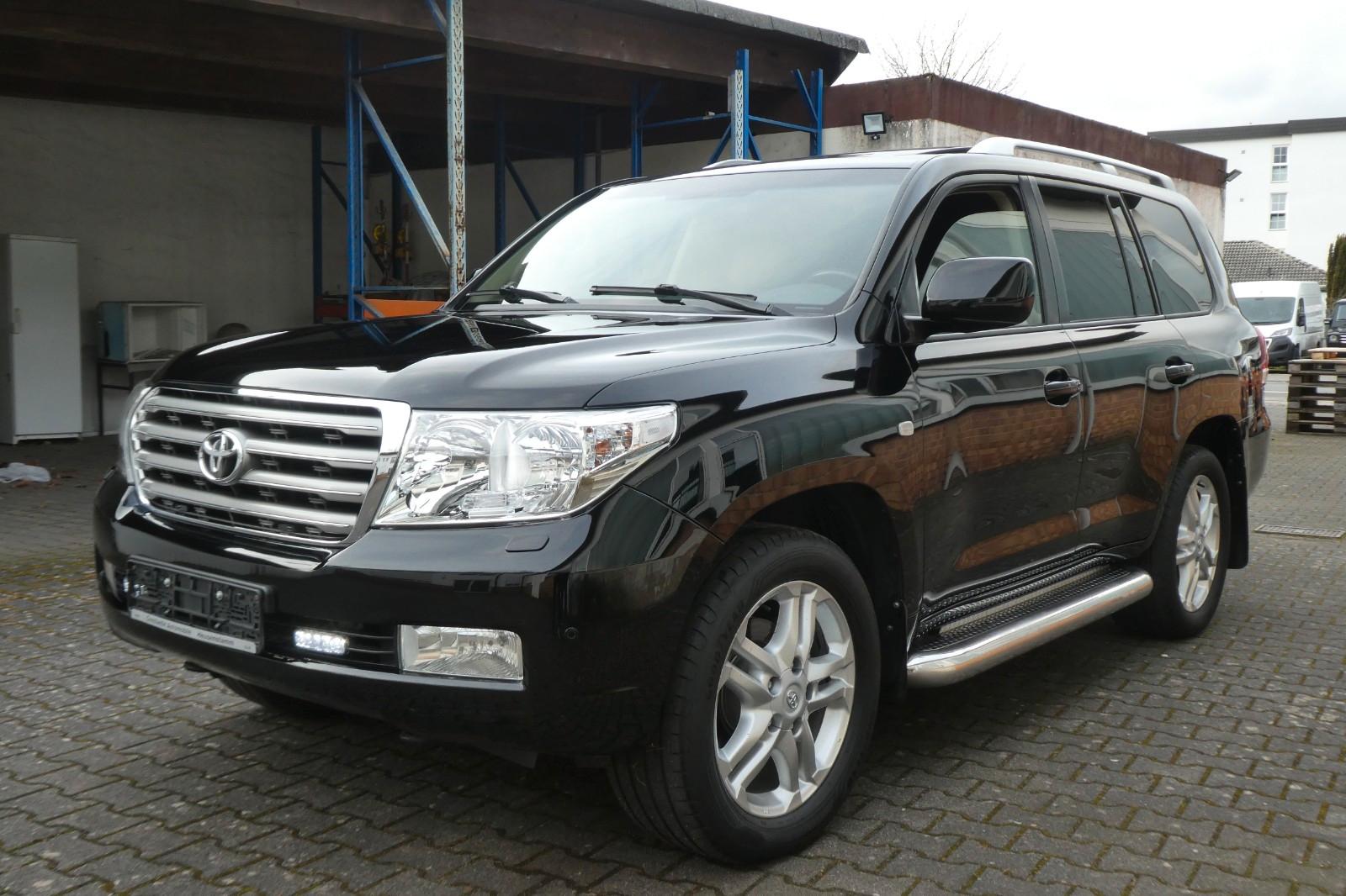 Toyota Land Cruiser 4,5L V8 D-4D Executive Automatik