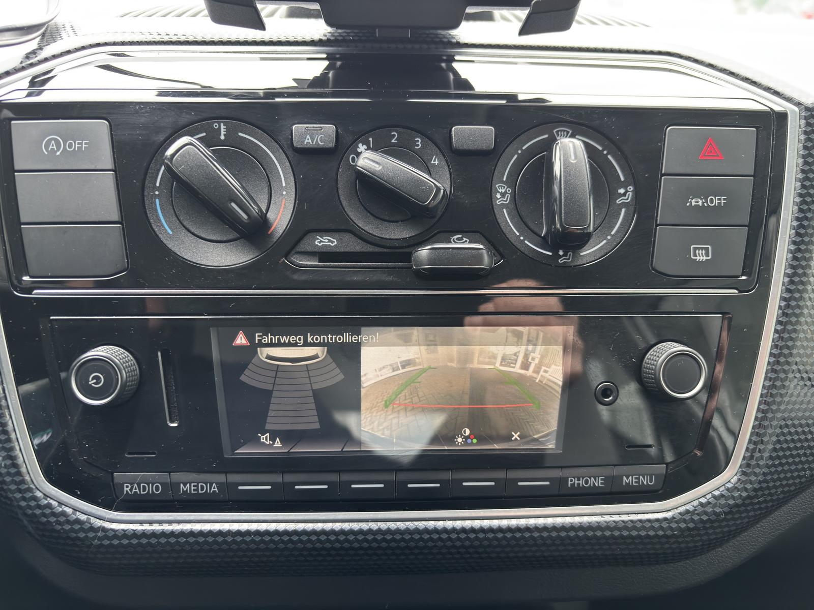 Volkswagen Up 1.0 MPI Navigation Kamera Tempomat Klimaanla, миниатюра 15