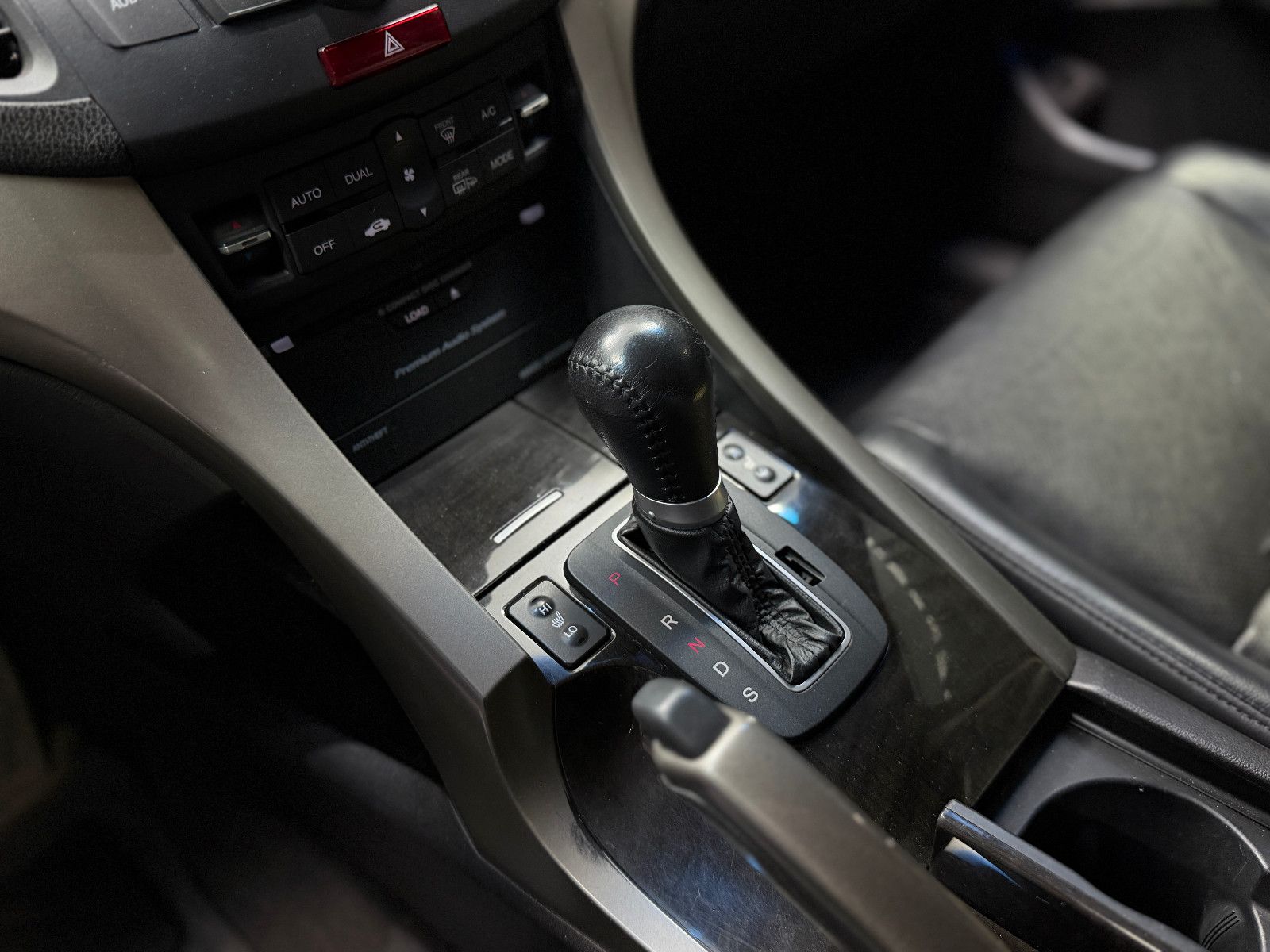 Fahrzeugabbildung Honda Accord Tourer Executive |AUTOMATIK|RF-CAM