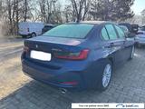 BMW 320 e Aut. LED-Xenon LC-Pro Navi KeylessGo Came - BMW 320 mit Hybrid-Antrieb: Limousine, Automatik