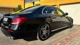 Mercedes-Benz E 220 d Autom. - - Mercedes-Benz E 220 mit Diesel-Antrieb: Schwarz, Limousine
