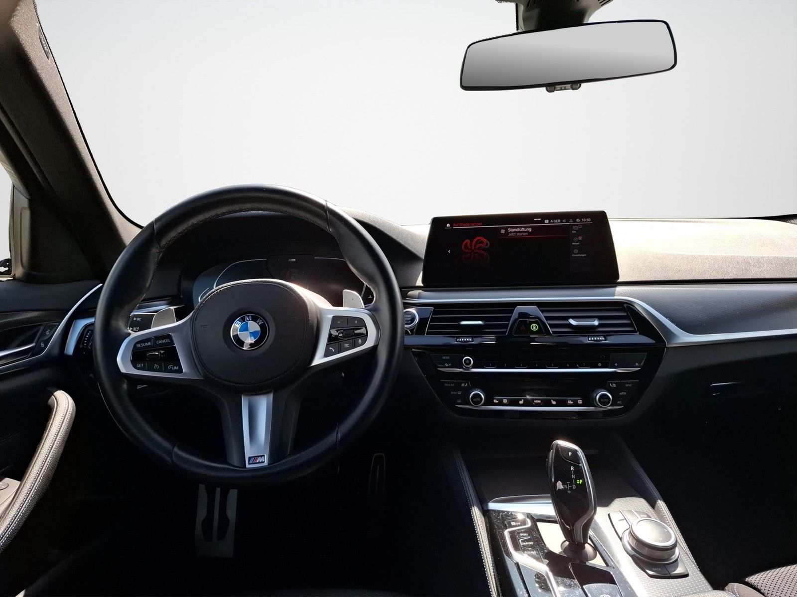 BMW 520 d xDrive M Sport AUTOMATIK / HEAD-UP / AHK / - Image 10