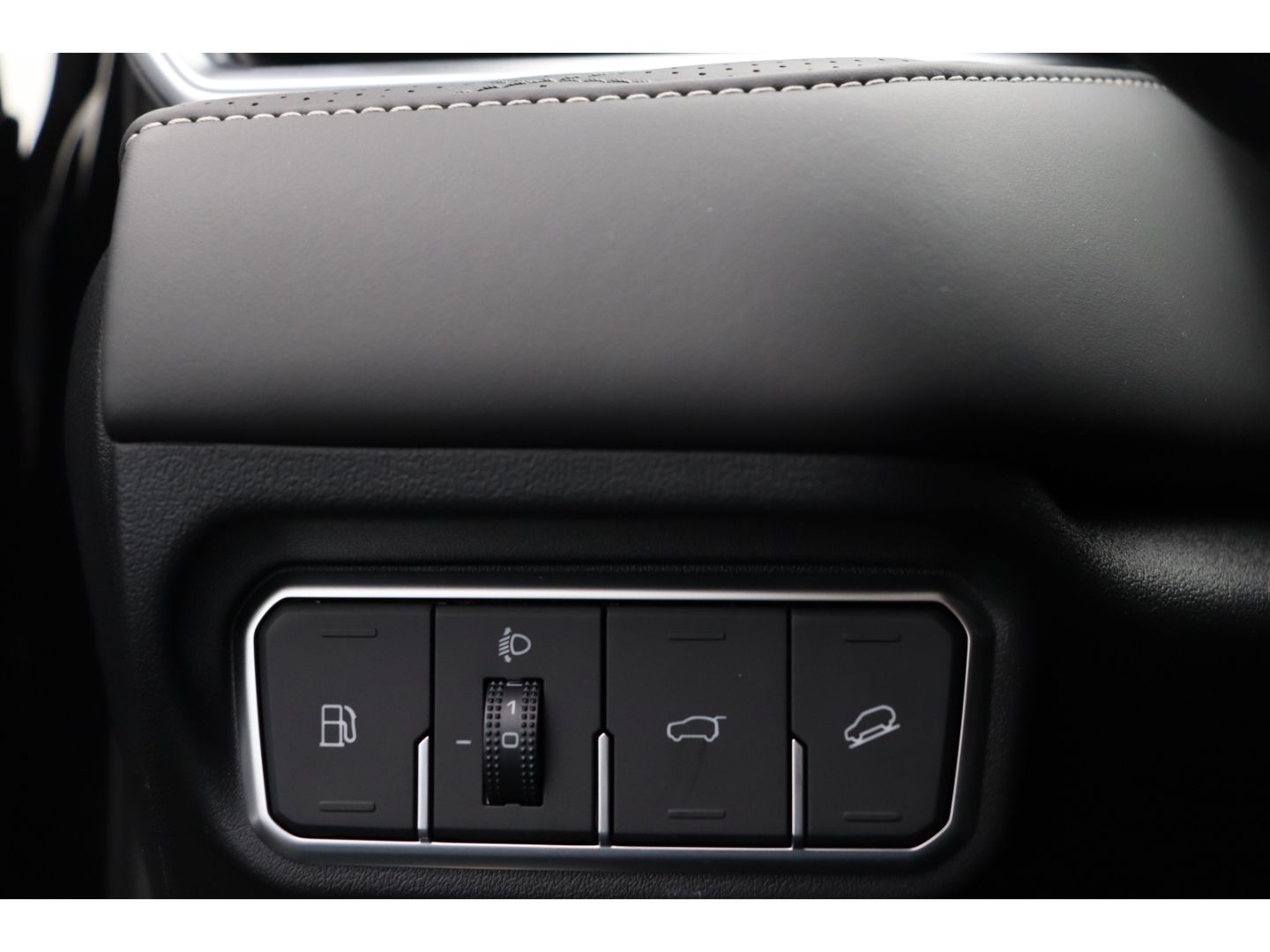 Fahrzeugabbildung GWM Wey 03 2.0 Premium PHEV 360 Kamera Elektr. Heckk
