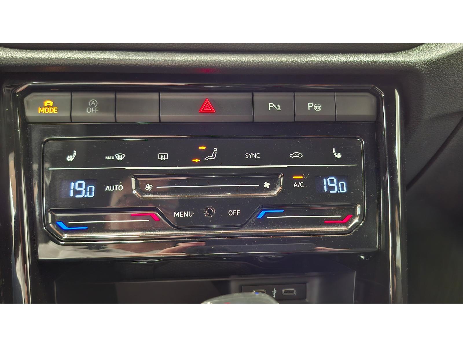 Volkswagen T-Roc 1.5 TSI R-Line DSG KLIMA, NAVI, AHK, DIGI, миниатюра 21
