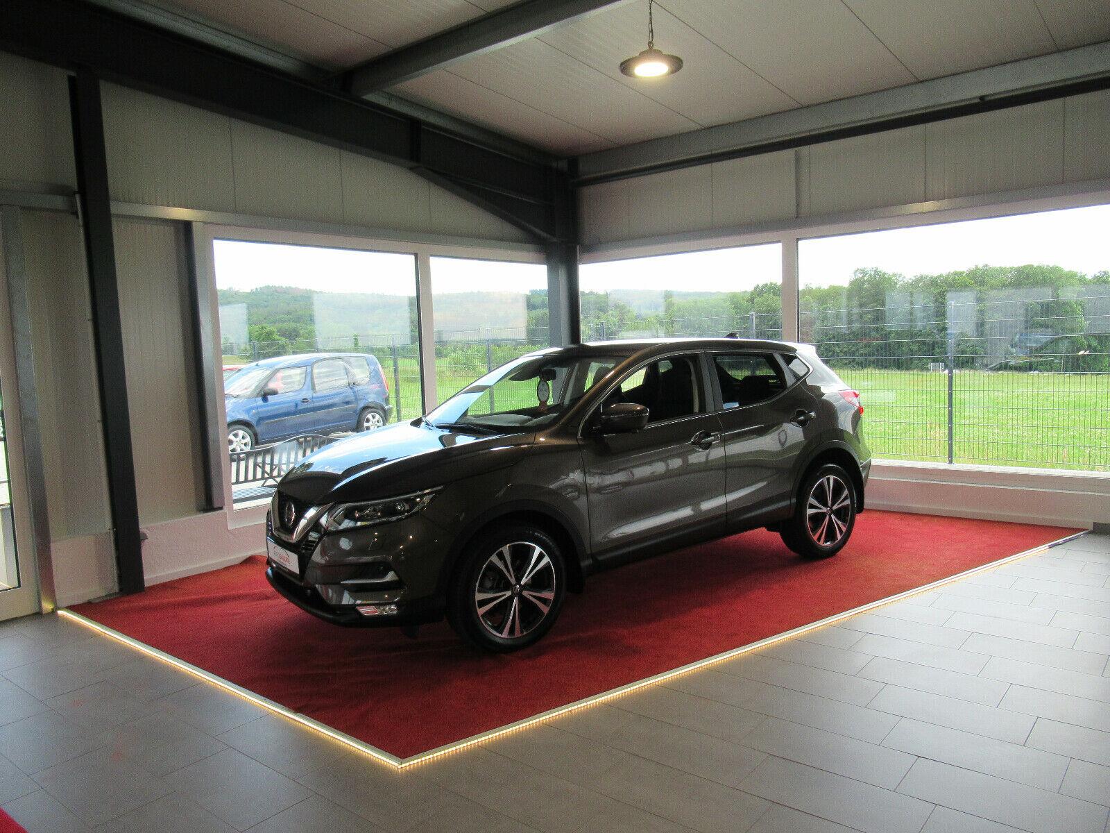 showroom-image-top