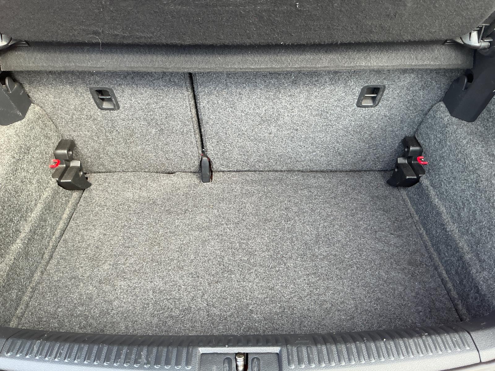 Volkswagen Polo V CrossPolo 1.2 TSI PDC AHK Allwetter